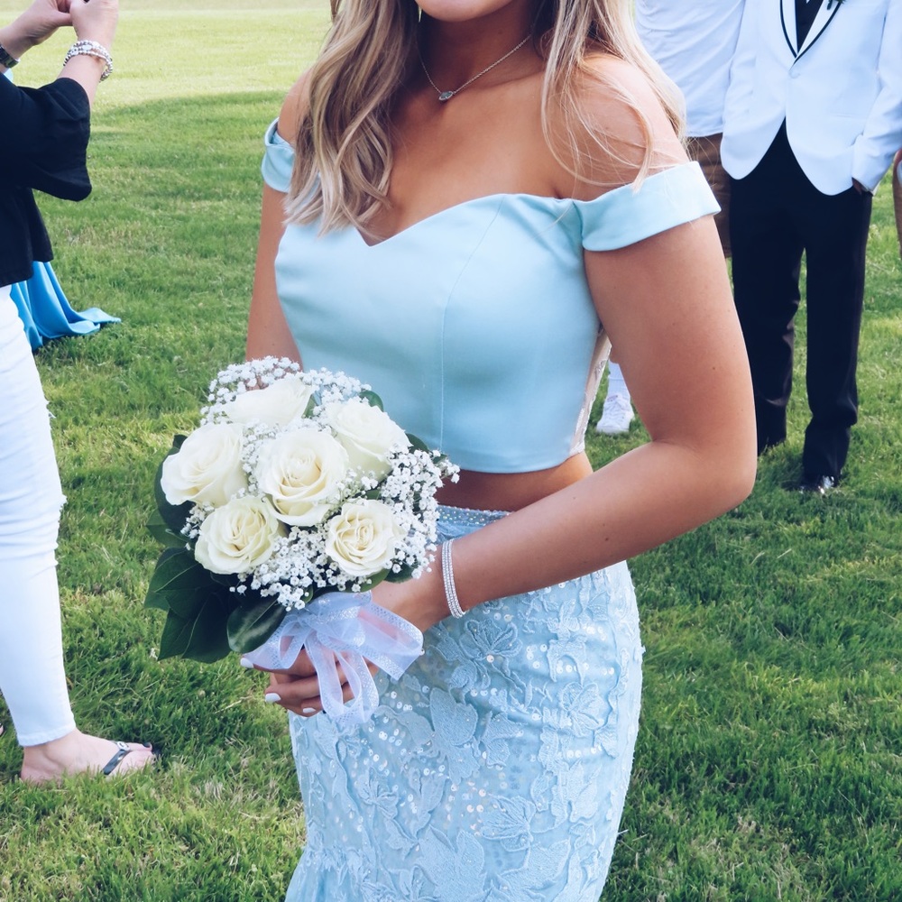 Prom Dress! - Picture 7 of 8